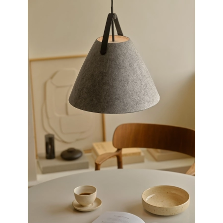 Lampa wisząca jasnoszara Strap NO84343010 - Design for The People